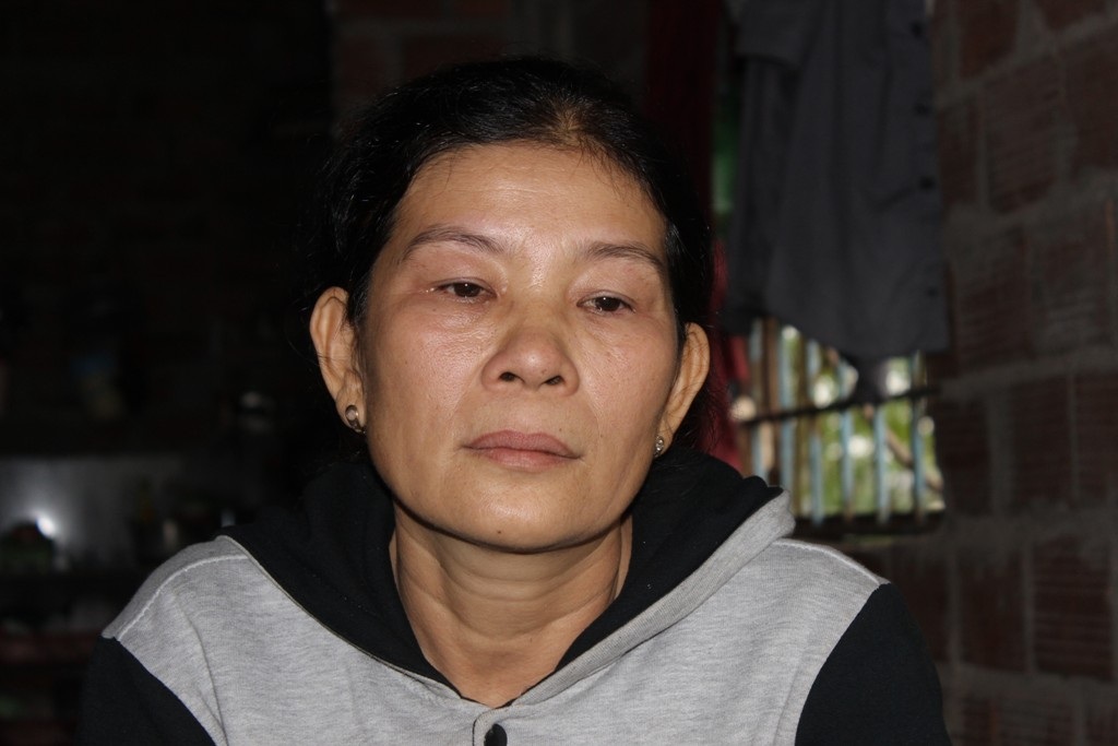 Chị Soa đau đớn khi nghĩ đến sự sống của con mình chưa biết còn kéo dài đến bao lâu