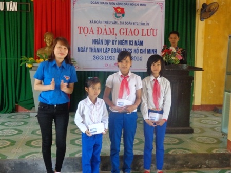 Quảng Trị: Những “thủ lĩnh” Đoàn nhiệt huyết trên vùng “đất lửa” - 3 Nữ bí thư Đoàn 8X Phạm Hằng Nga luôn xông xáo trong các hoạt động tình nguyện