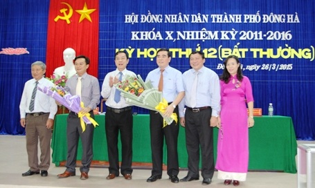 Lãnh đạo tỉnh ủy Quảng Trị chúc mừng tân Chủ tịch UBND TP Đông Hà đảm nhiệm chức vụ mới