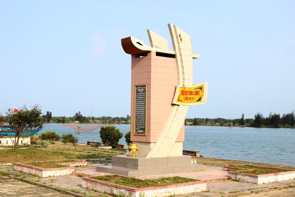 Thời hoa lửa của những nữ dân quân tuổi 18-20 - 1 Những “ngọn cờ” bên dòng sông giới tuyến - Bài 2: Tiểu đội nữ dân quân bảo vệ bến đò B