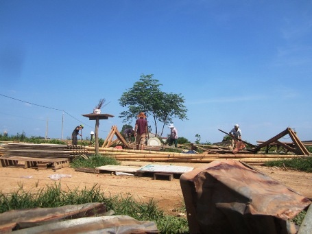 Người dân các địa phương vẫn đang triển khai các biện pháp khắc phục hậu quả