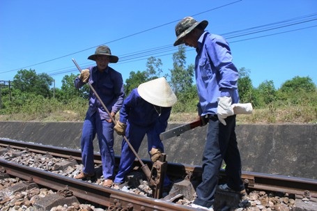 Hàng trăm công nhân được huy động để khắc phục sự cố