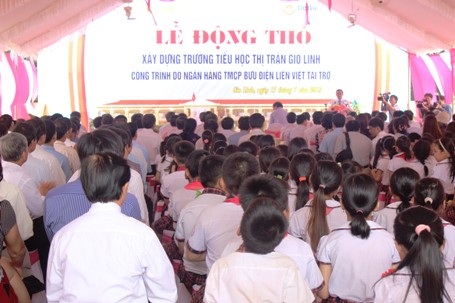 Khi ngôi trường hoàn thành, hàng trăm em học sinh sẽ được học trong ngôi trường mới, khang trang.