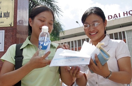 Các trường phải công khai hồ sơ ĐKXT thi ĐH trên mạng - 1