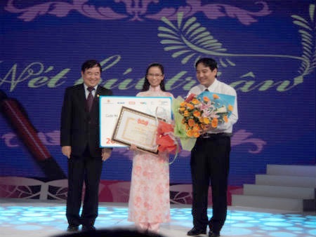 “Ba hạt đậu xanh của mẹ” đoạt giải nhất cuộc thi Nét bút tri ân - 1 “Ba hạt đậu xanh của mẹ” đoạt giải nhất cuộc thi Nét bút tri ân - 1