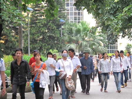 16 thí sinh bị đình chỉ thi trong buổi thi sáng nay - 1 16 thí sinh bị đình chỉ thi trong buổi thi sáng nay - 1