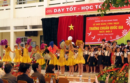 Hà Nội: Trường tiểu học Quang Trung đạt chuẩn quốc gia - 1 Hà Nội: Trường tiểu học Quang Trung đạt chuẩn quốc gia - 1