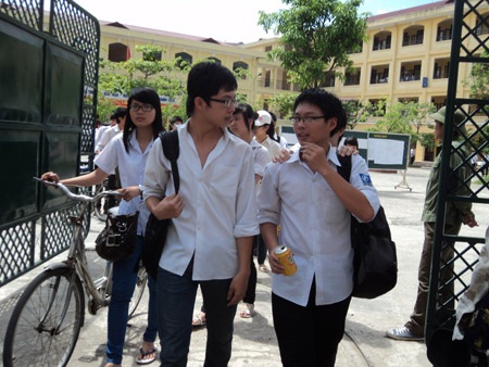 Đề Anh vừa tầm, thí sinh phấn khởi - 3 Đề Anh vừa tầm, thí sinh phấn khởi - 3