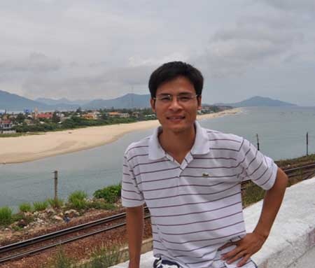 Chàng trai nghèo giành học bổng 2 tỷ đồng - 1 Chàng trai nghèo giành học bổng 2 tỷ đồng - 1