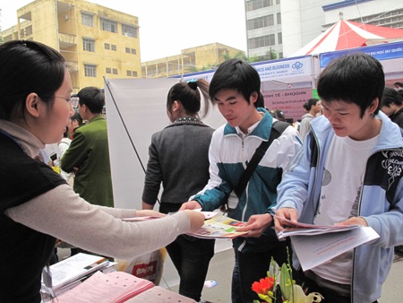 Có 4 cụm thi ĐH, CĐ quốc gia năm 2012 - 1 Có 4 cụm thi ĐH, CĐ quốc gia năm 2012 - 1