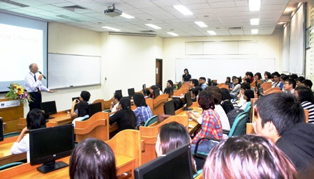 Kỹ năng giao tiếp trong môi trường đa văn hóa - 1 Kỹ năng giao tiếp trong môi trường đa văn hóa - 1