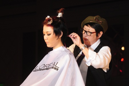 Siêu mẫu với “Vẻ đẹp nguyên thủy” thời trang tóc 2011- 2012 - 16