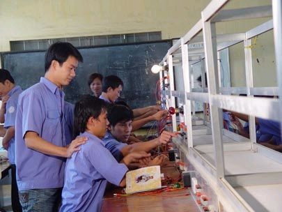 Nhiều trường ĐH cố xin được đào tạo hệ trung cấp - 1 Nhiều trường ĐH cố xin được đào tạo hệ trung cấp - 1