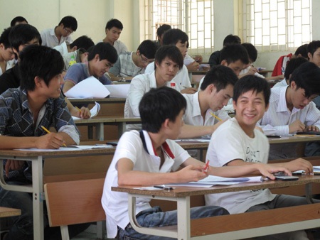 Nhiều trường ĐH tăng chỉ tiêu tuyển sinh - 1 Nhiều trường ĐH tăng chỉ tiêu tuyển sinh - 1