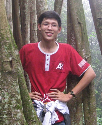 Thủ khoa ĐH Ngoại thương chia sẻ bí quyết học môn Hóa