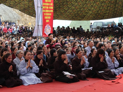 Hàng ngàn người dự Đại lễ cầu siêu