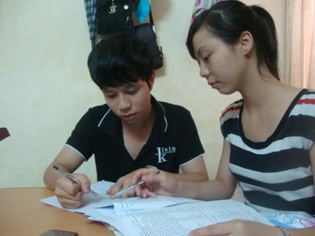 Ôn thế nào để làm bài thi hiệu quả? - 1 Học sinh ôn luyện tại Trung tâm