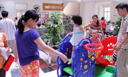Khu vui chơi cho trẻ tại phòng khám