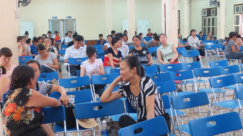 Trường ĐH Hà Nội mở phim cho phụ huynh xem - 2 Tại ĐH Hà Nội, phụ huynh có thể vừa trò chuyện...