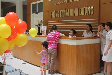 Trẻ sau bú mẹ cần chế độ dinh dưỡng như thế nào? - 2 Khu vui chơi của trẻ tại phòng khám Dinh dưỡng 70 Nguyễn Chí Thanh Hà Nội