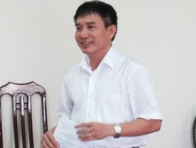Tân GS trẻ nhất 2013: Nhận chức danh cao quý nhưng lòng trĩu buồn… - 2 Tân GS trẻ nhất 2013: Nhận chức danh cao quý nhưng lòng trĩu buồn…