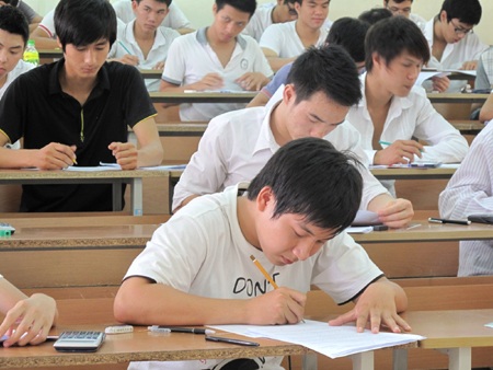 Chỉ có 1 điểm sàn? - 1 Thí sinh dự thi đại học 2012