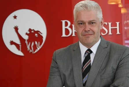 British University Vietnam luôn chú trọng hướng nghiệp cho sinh viên - 2 Ông Chris Jeffery, Giám đốc học vụ Đại học British Universiy Việt Nam.