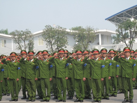 Thị lực đạt 10/20 trở lên là được dự thi vào trường Công an - 1 Sinh viên Học viện Cảnh sát