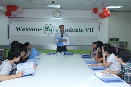 Cơ hội vào thẳng 1 trong hơn 70 trường đại học danh tiếng thế giới - 1 Môi trường học tập quốc tế của IFY