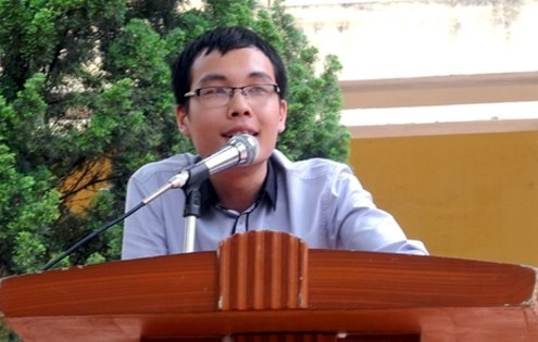 Thủ khoa đại học tư vấn phương pháp học và thi môn Toán - 1 Thủ khoa Trường ĐH Bách khoa Hà Nội năm 2009 Lê Văn Tùng.
