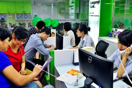 Tưng bừng ra mắt trường mới của Language Link Việt Nam - 2 Đội ngũ tư vấn chuyên nghiệp