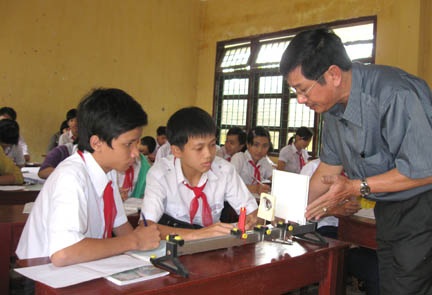 Cần triển khai giáo dục hướng nghiệp từ đầu cấp THCS - 1 Thực hiện công tác giáo dục hướng nghiệp phải bắt đầu từ học sinh THCS