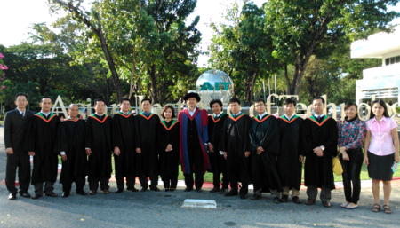 Chương trình Thạc sĩ Quản lý dự án xây dựng mang tính thực tiễn cao - 1 Hình ảnh học viên tốt nghiệp tháng 12/2013