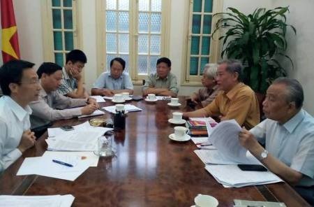 Phó Thủ tướng Vũ Đức Đam đánh giá cao kết quả hoạt động của Hội Khuyến học Việt Nam - 1 Phó Thủ tướng Vũ Đức Đam làm việc với thường trực Hội Khuyến học Việt Nam