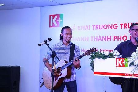 Chào đón World Cup, K+ khai trương thêm điểm mới - 6 Đạo diễn Lê Hoàng, Hiếu Hiền đến tham dự sự
kiện