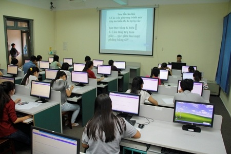 Đề thi ĐGNL gồm 3 phần riêng biệt với thời gian hạn định (Ảnh: Bùi Tuấn)