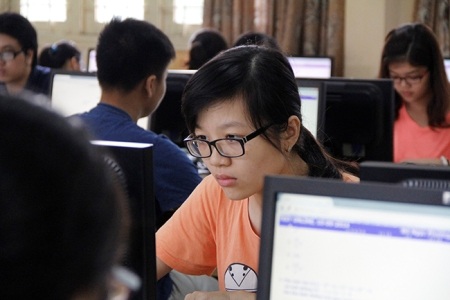 Đề thi ĐGNL gồm 3 phần riêng biệt với thời gian hạn định (Ảnh: Bùi Tuấn)