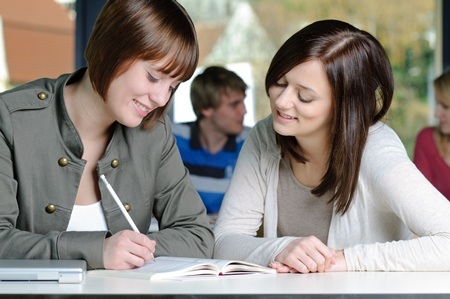 Sinh viên trường ĐH Hà Nội.