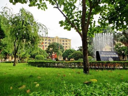 Cử nhân Thực hành - Con đường ngắn nhất nhận bằng đại học - 1 Khuôn viên trường ĐH Thương Mại