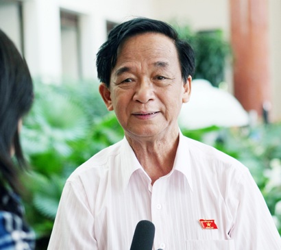 GS Nguyễn Lân Dũng: “Tránh bắt học sinh làm chuột thí nghiệm!” - 1 GS Nguyễn Lân Dũng (Ảnh: Việt Hưng)