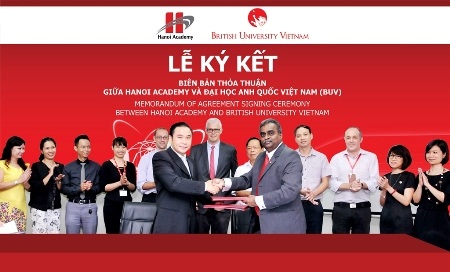 Lựa chọn đầu ra cho học sinh trường song ngữ