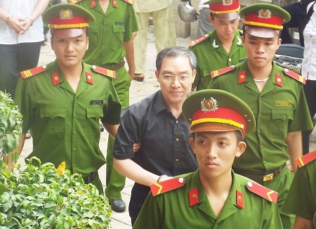 Thuộc cấp của Dương Chí Dũng khai số tiền làm quà cho sếp