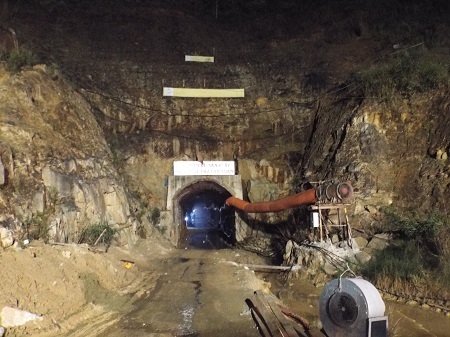 Hầm thủy điện Đa Dâng - Đa Chomo lúc 20h ngày 17/12.
