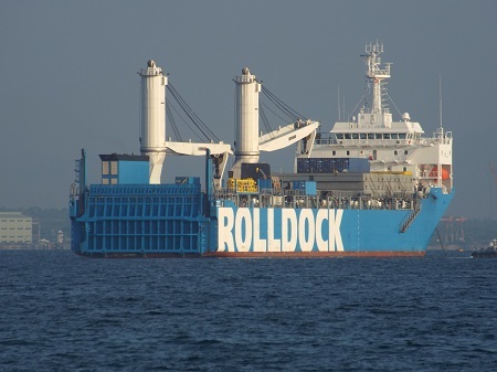 Tàu vận tải siêu trọng Rolldock Star chở theo tàu ngầm Kilo “HQ-184 Hải Phòng”.