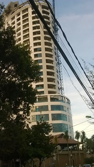 Rơi từ tầng 25 khách sạn, một nữ công nhân tử vong - 1 Khách sạn Bạch Việt Nha Trang nơi nữ công nhân gặp tai nạn thương tâm