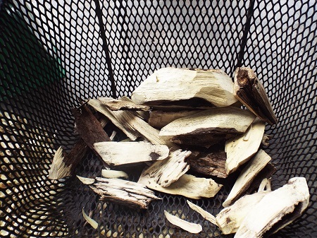 Hiện nay, 1kg trầm nhân tạo có giá thị trường là 2,2 triệu đồng.