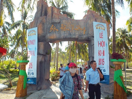 Sơn Hầu Vương - khu vực khỉ sinh sống.