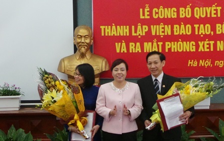 Thành lập viện đào tạo, bồi dưỡng cán bộ quản lý ngành Y tế - 2 PGS.TS Phan Văn Tường - Trưởng khoa Quản lý y tế làm Viện trưởng