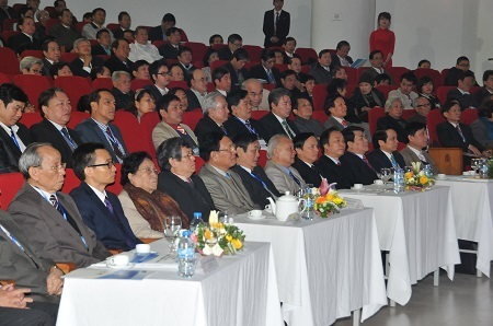 Phó Thủ tướng Vũ Đức Đam: Thất nghiệp đừng cho rằng do dư thừa cử nhân - 3 Đông đảo các trường ĐH, CĐ đến tham dự Đại hội thành lập Hiệp hội các trường