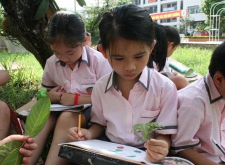 Đánh giá thường xuyên bằng nhận xét: Nhiều tác động tích cực tới thầy trò - 1 Cho điểm số, học sinh dễ mặc cảm, tự ti.